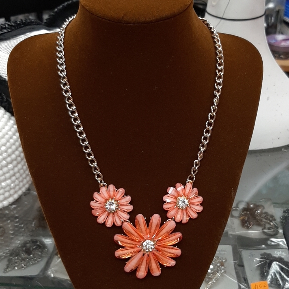 Necklace and earring